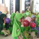 Kegiatan di hari pertama semester genap Sekolah Tahfizh Plus Khoiru Ummah Bandung - STP SD Khoiru Ummah sekolah tahfizh tahfidz unggulan terbaik penghafal Al Quran di Bandung