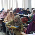 Peserta akhwat yang memadati acara diklat - STP SD Khoiru Ummah sekolah tahfizh tahfidz unggulan terbaik penghafal Al Quran di Bandung