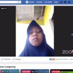 Peserta sedang mengikuti acara lewat Facebok Live - STP SD Khoiru Ummah sekolah tahfidz unggulan sekolah islam tahfizh terbaik bagus penghafal Al Quran di Bandung
