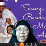 Ustadzah Ummu Khoir menajadi oembicara dalam acara parenting nasional Khoiru Ummah - STP SD Khoiru Ummah sekolah tahfidz unggulan sekolah islam tahfizh terbaik bagus penghafal Al Quran di Bandung